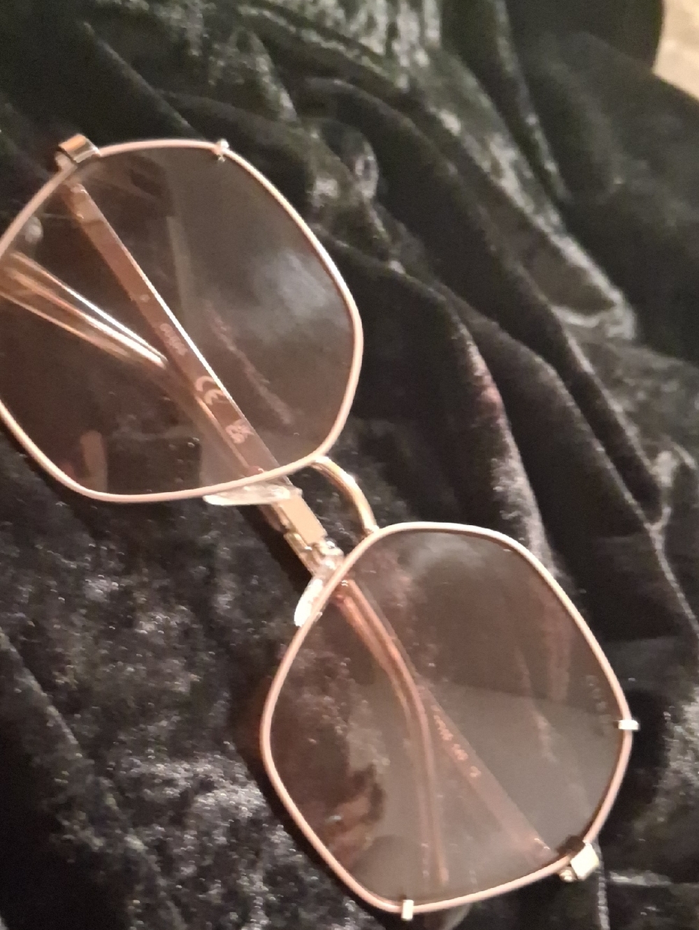 Guess Vera Square In Pink Blush Sunglasses . Nwot